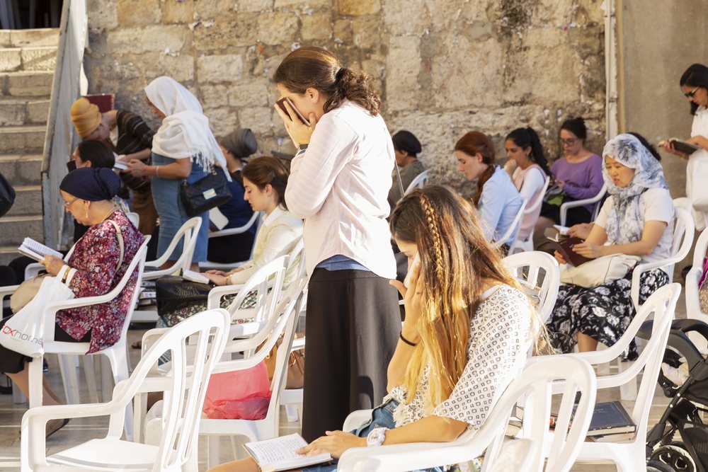 depositphotos אישה חרדית