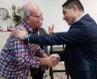 לכבוד פסח: רוביק הגיע לביקור בבית לדיור מוגן "משען" ונפגש עם ותיקי העיר