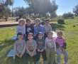 דניאל קופף (צילום: דו"צ) למידה חוץ גנית במועצה אזורית יואב - ספסלים נבנו על ידי חניכי כפר הנוער קדמה